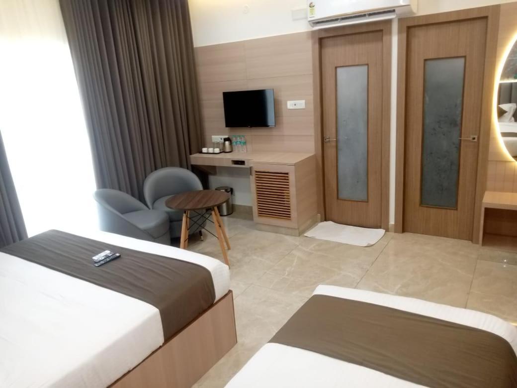 Grand Silver Chennai Exterior foto